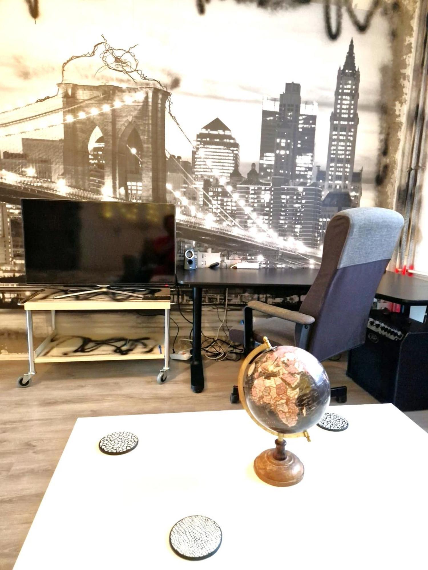 Cozy Trendy Spacious In Area 12 Min. Near To The Center Alexanderplatz Berlino